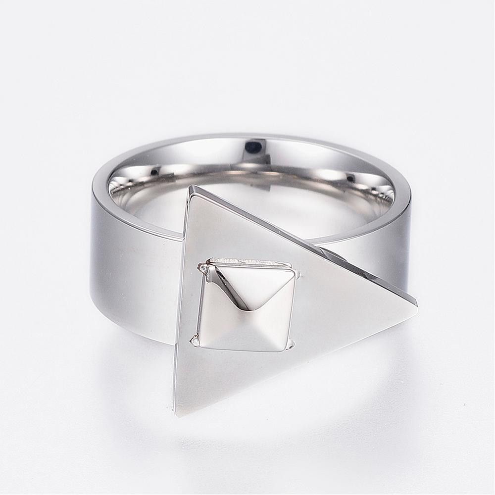 SILVER STAINLESS TRIANGLE RING, Size: 7