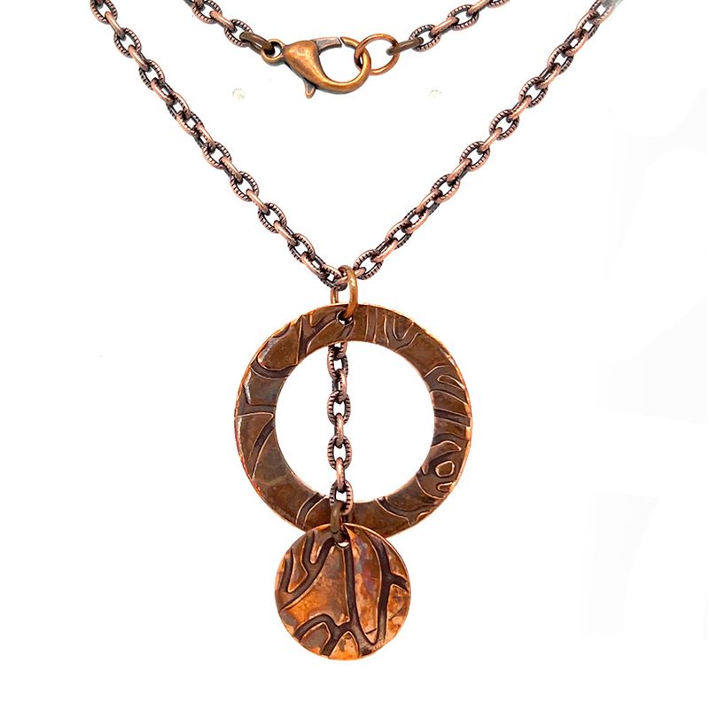 COPPER OXIDIZED ROLLED ROSE TEXTURE DOUBLE CIRCLE NECKLACE