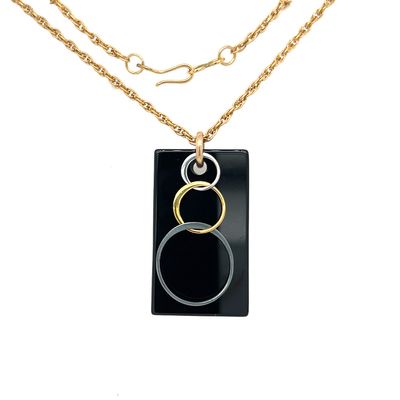 MIXED METALS ONYX RECTANGLE & CIRCLE DANGLE NECKLACE MIXED METALS ONYX RECTANGLE & CIRCLE DANGLE NECKLACE