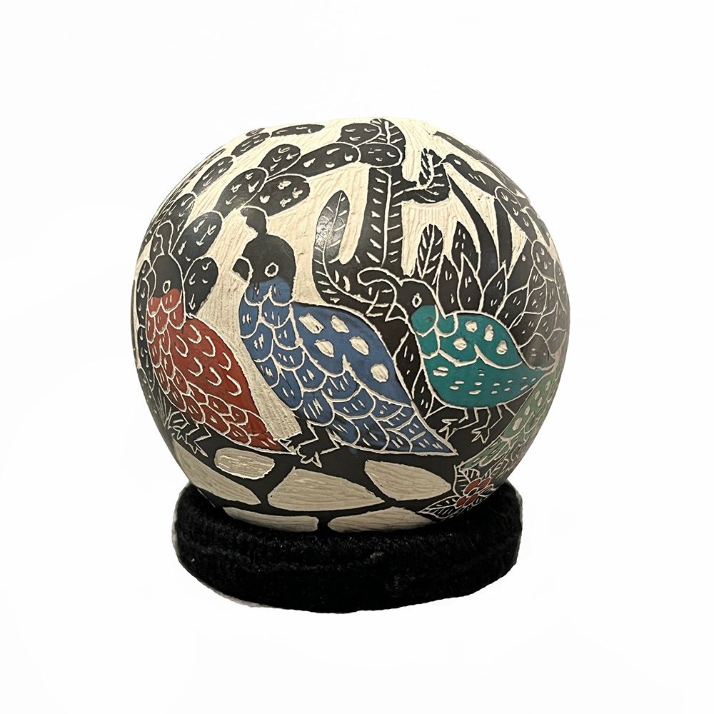 MATA ORTIZ SM QUAIL FAMILY VASE - 4.5 x 5