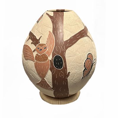 MATA ORTIZ CARVED ANIMALS VASE - 9 x  6