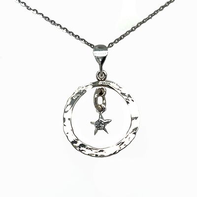 SILVER HAMMERED CIRCLE W/CZ STAR PENDANT SILVER HAMMERED CIRCLE W/CZ STAR PENDANT