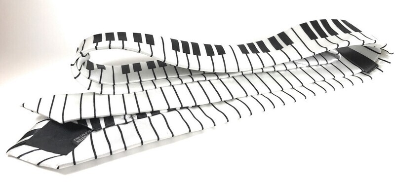 Piano Keys Black and White Skinny Tie