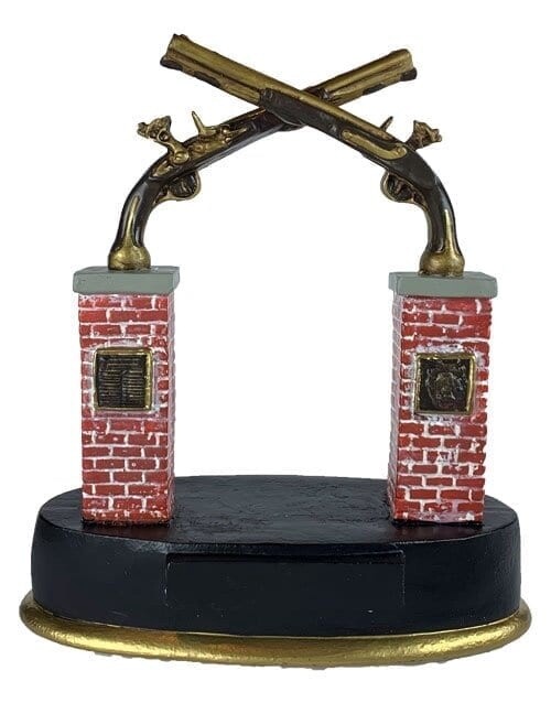 I15 - "Gateway To The Regiment" Crossed Pistols Miniature Statue