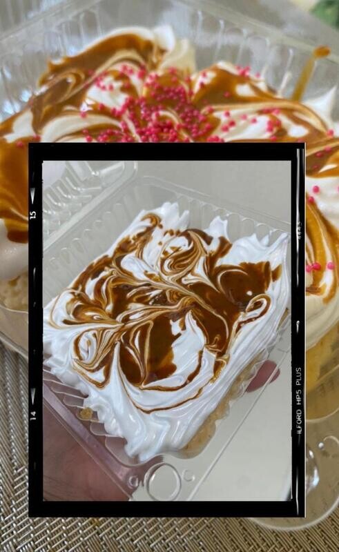 Tres Leches con Dulce de leche