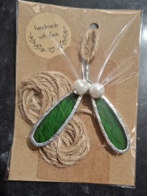 Mistletoe Gift Tag