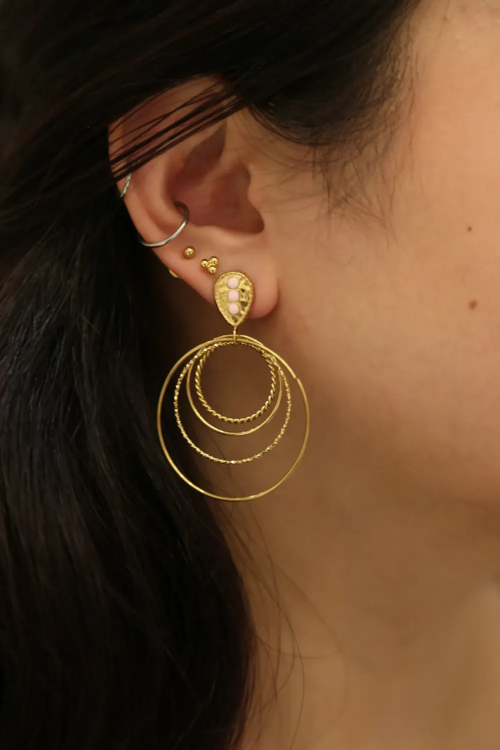Boucles d'oreilles avec pierres rose