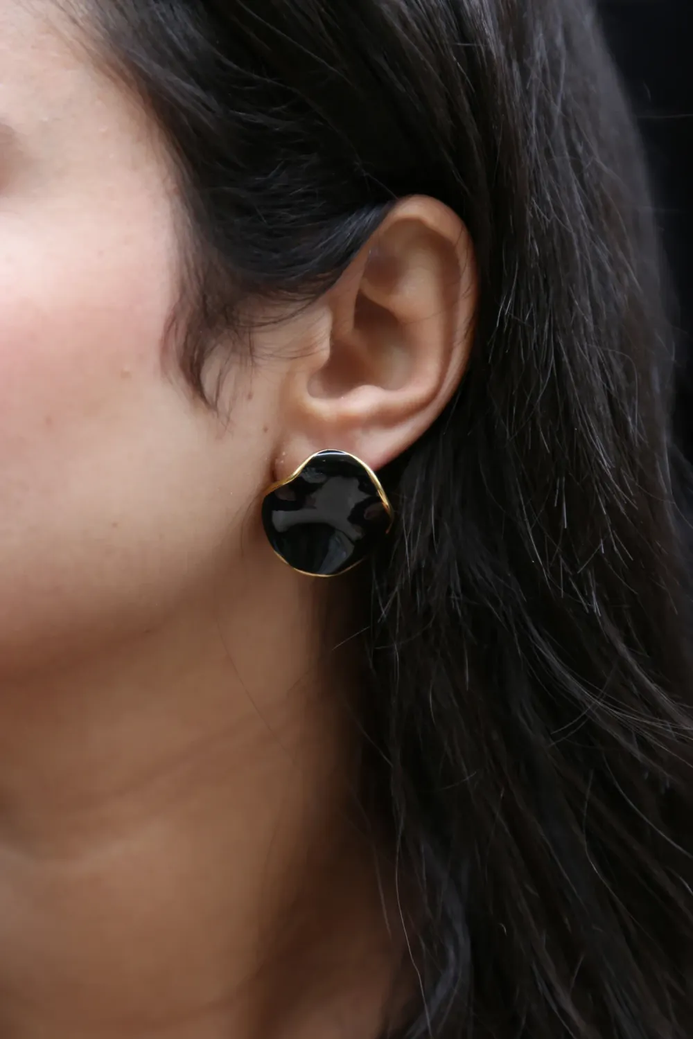Boucles d'oreilles larges forme organique noir