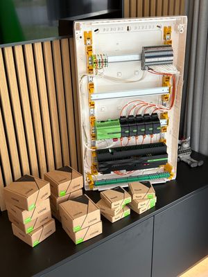 Startkit Loxone installatie 24V