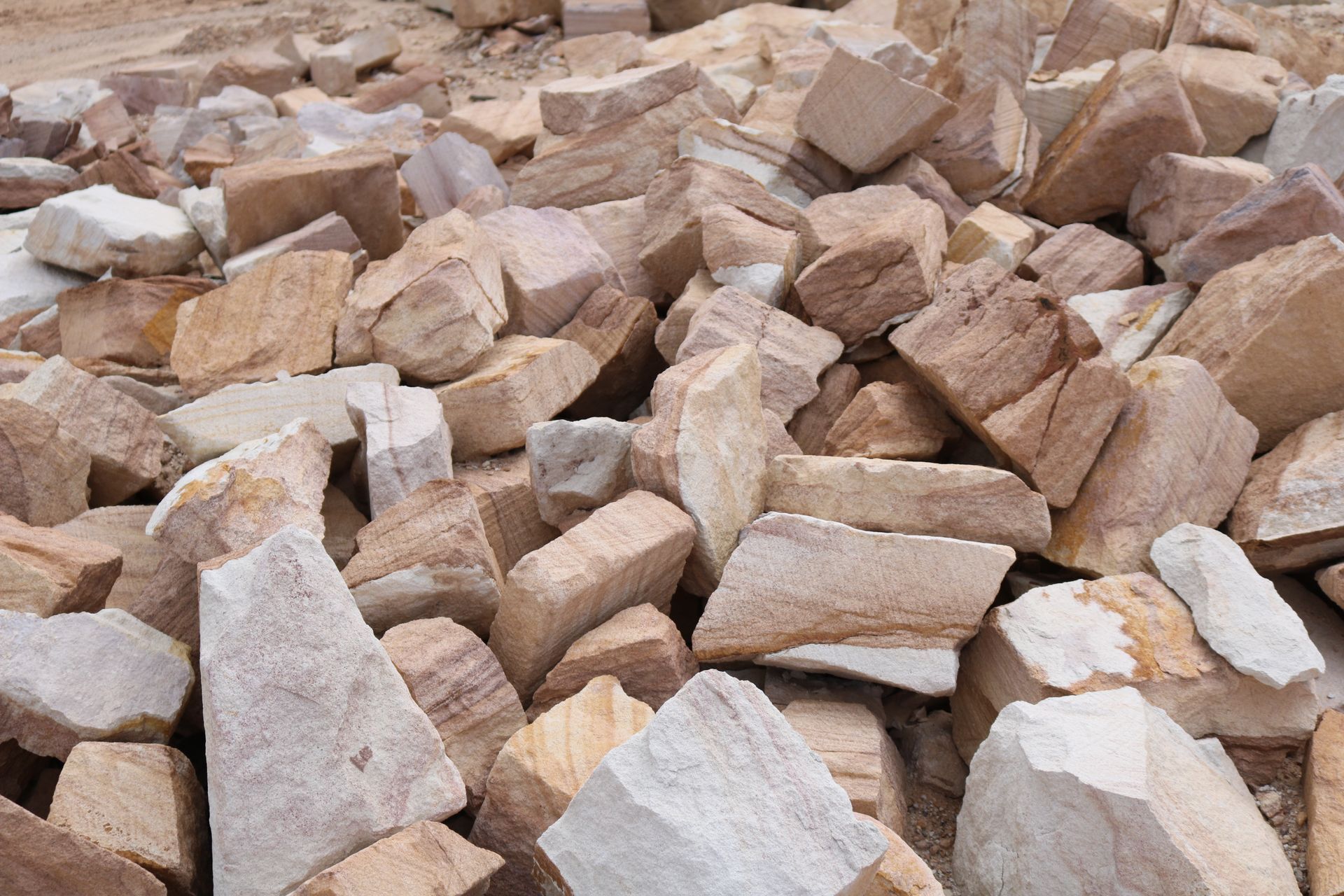 Hammered manhandables (hand moveable)