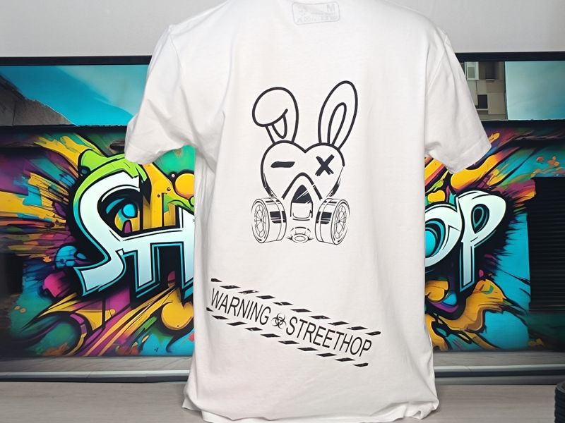 Tee-shirt Homme Wanted - Affichez Votre Style Rebelle avec Fierté