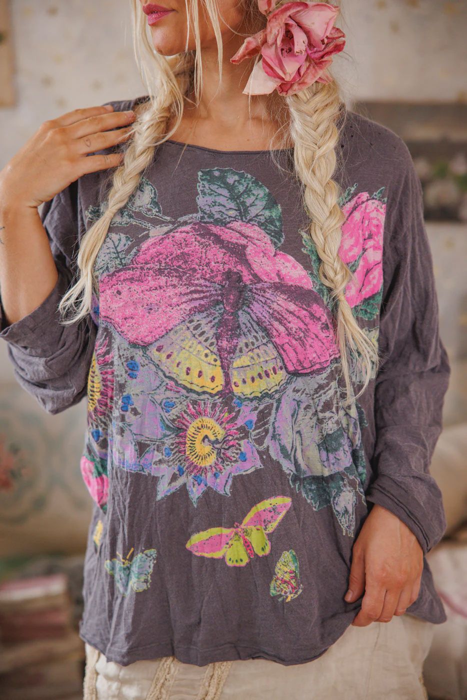 Flor De La Pasion Tee