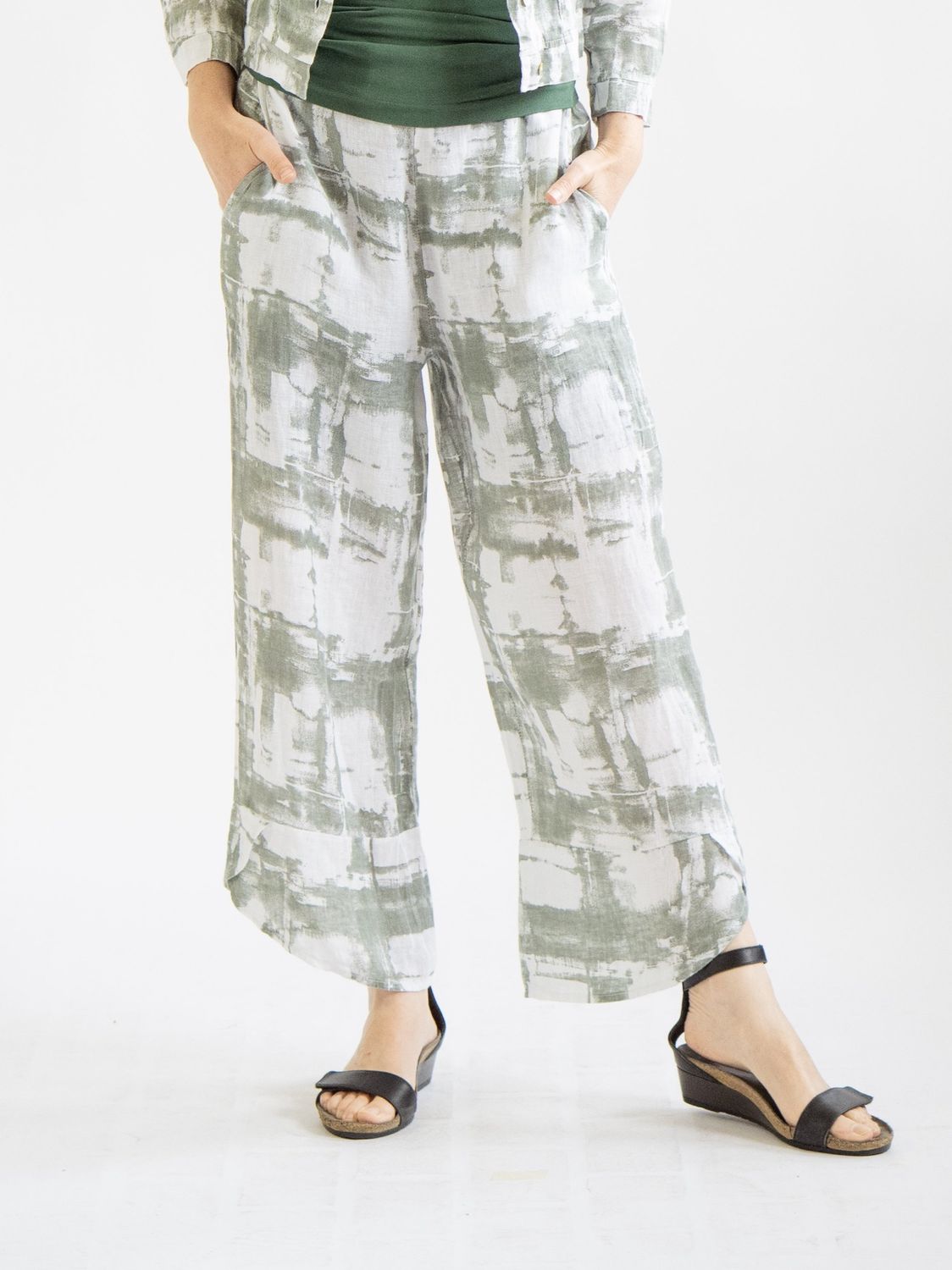 Fantasy Print Pant