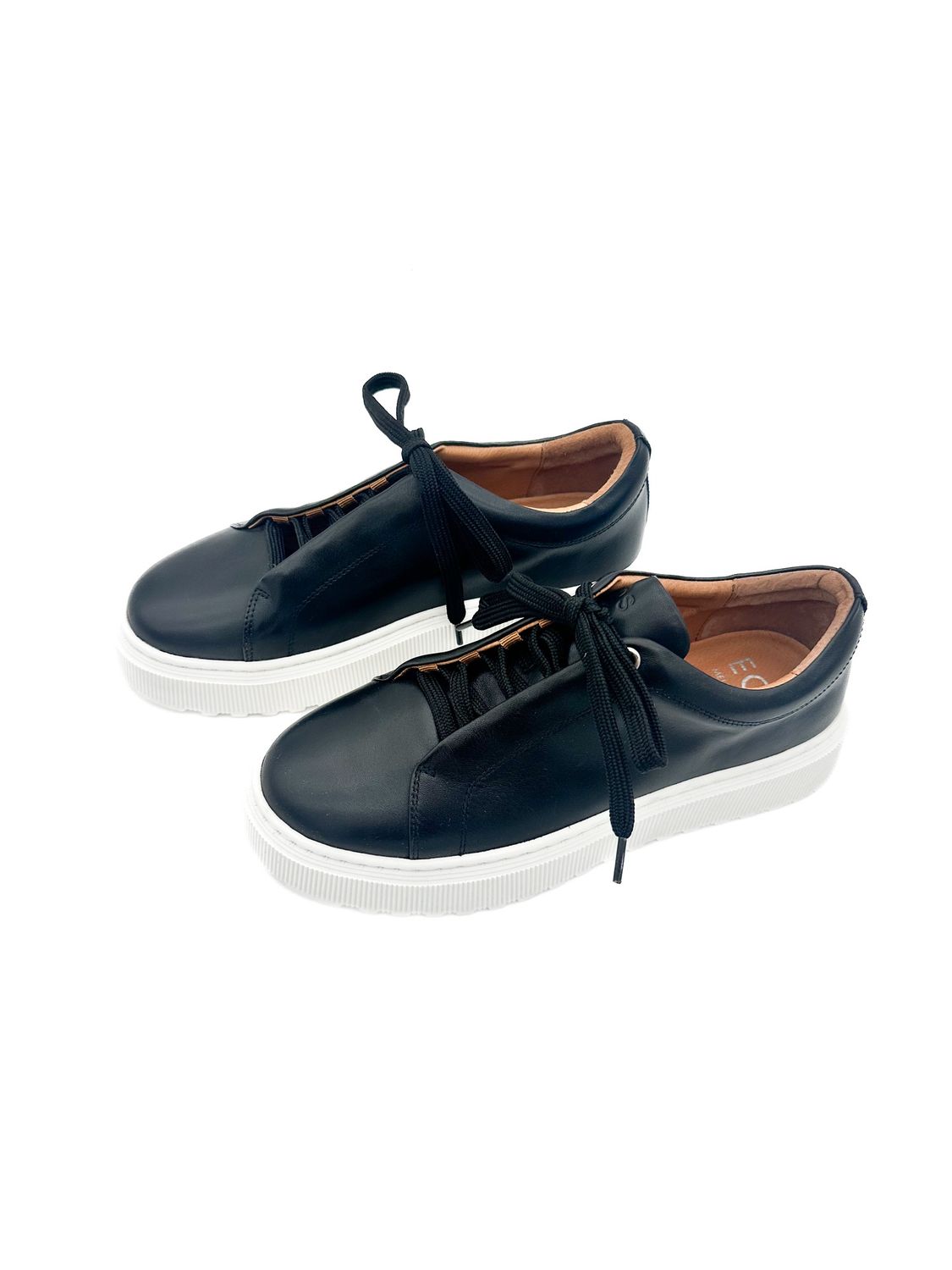 Lae Sneaker