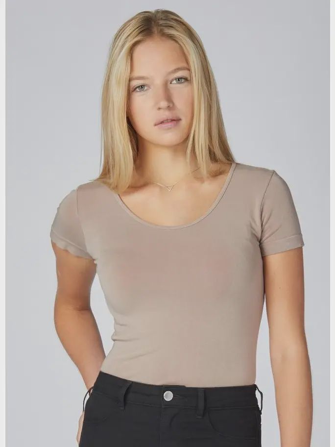 S/S Scoop Neck Top (Multiple Colors)