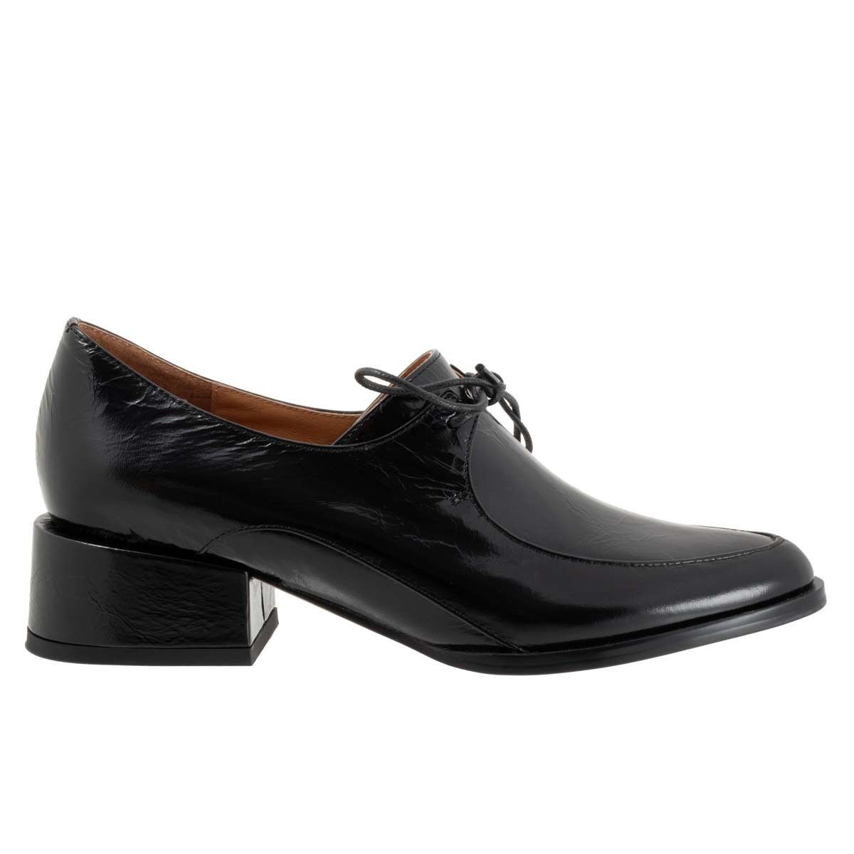 Casi Shoe