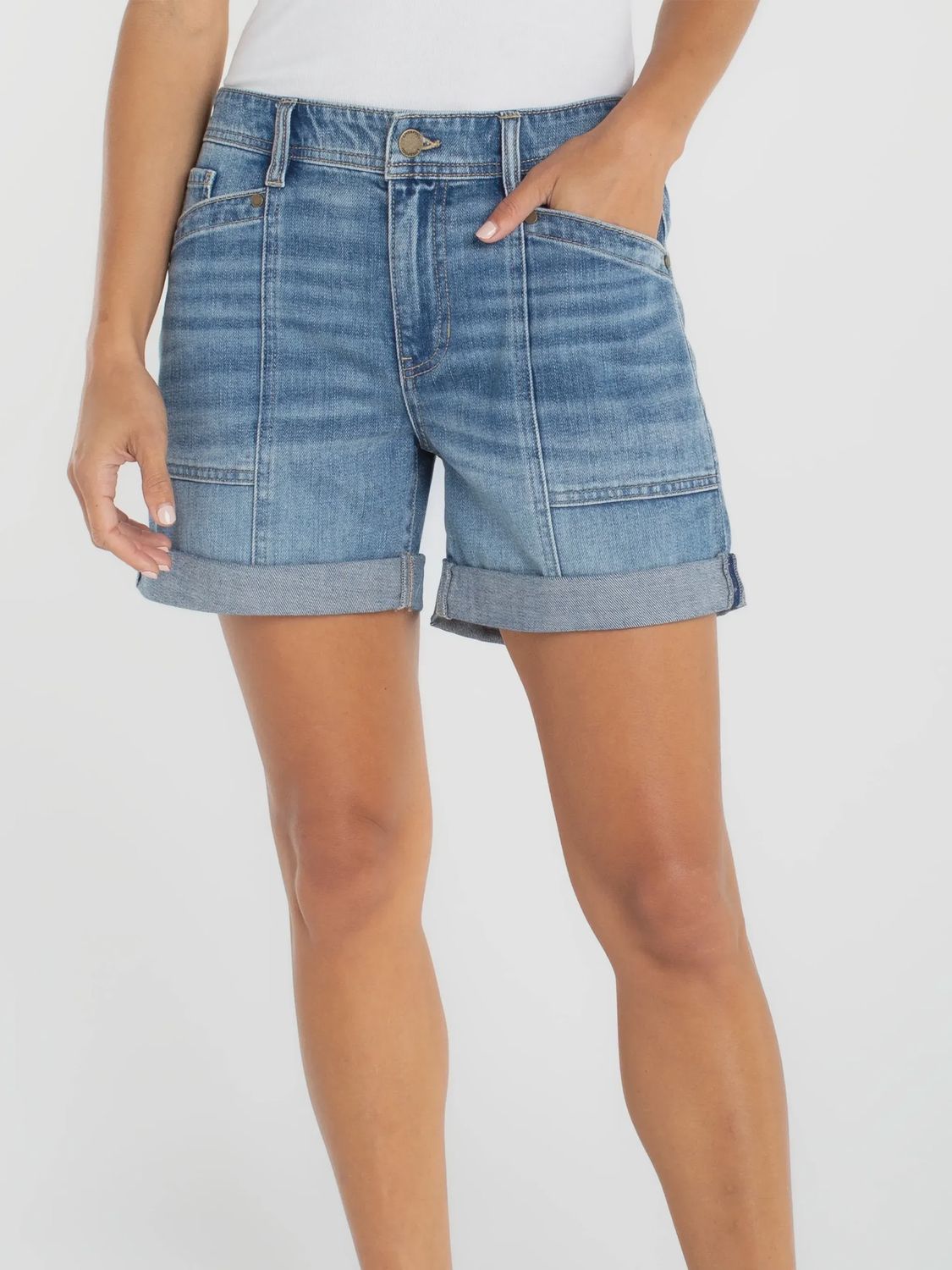Elastic Back Short