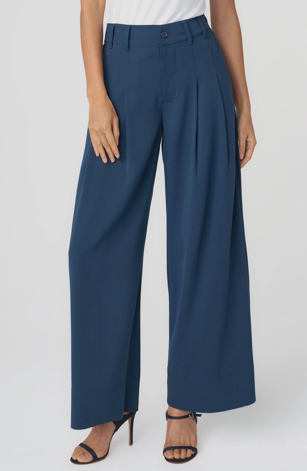 Hi-Rise Pleated Trouser