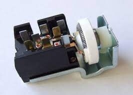 1971-73 Mustang XW-XY Falcon headlight switch