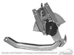 1964-65 Mustang RH window regulator Concourse