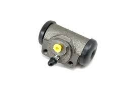 XR-XC Falcon rear wheel cylinder
