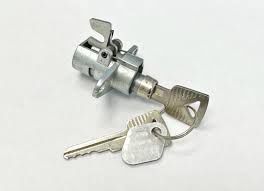 1964-65 Mustang glove box latch with lock &amp; keys