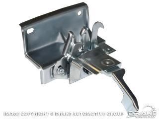 1971-73 Mustang hood latch