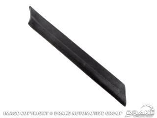 1967-68 Mustang Pillar Post Pad (Black, RH)