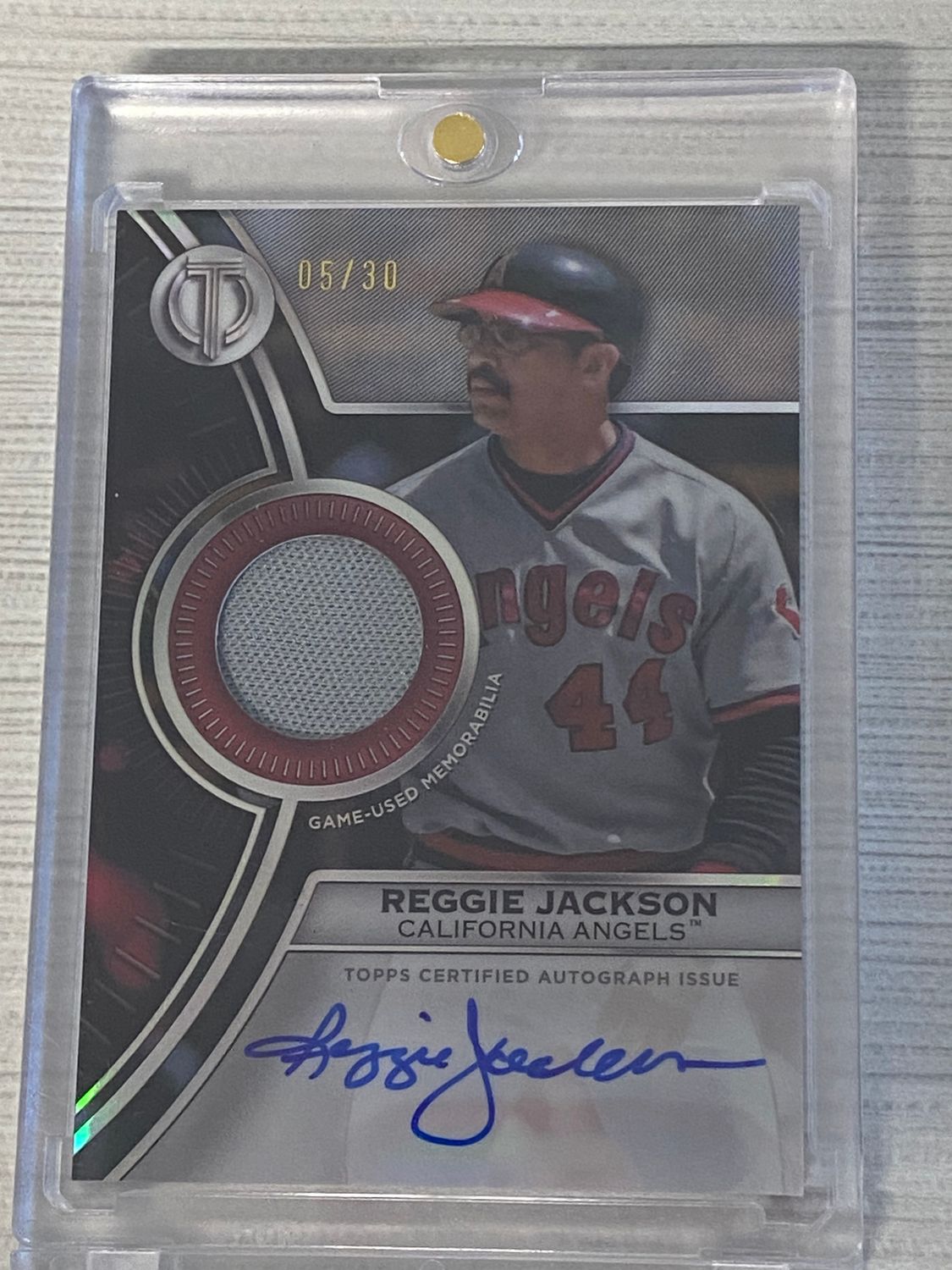 Reggie Jackson 05/30 Topps Tribute Angels Game-Used Auto Card