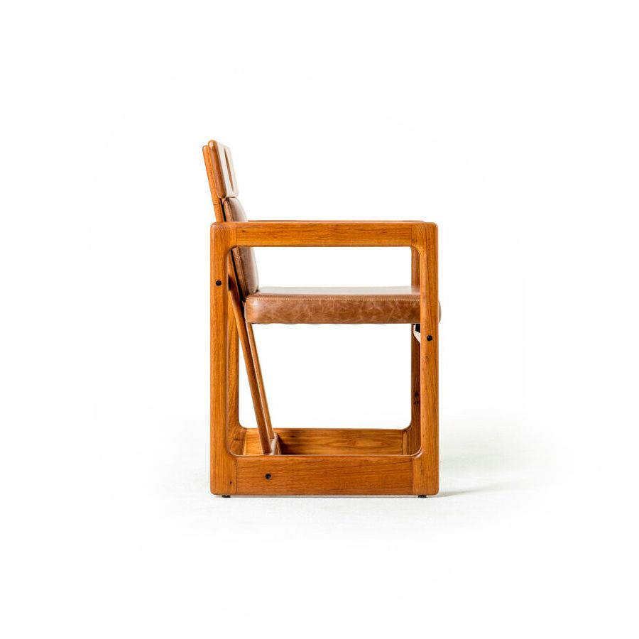 CADEIRA CUIABÁ COM BRAÇOS