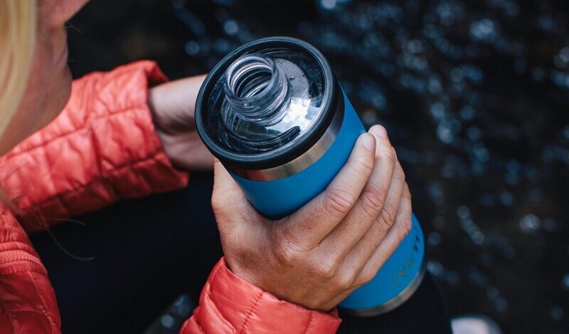 YETI BOTTLE CHUG CAP
