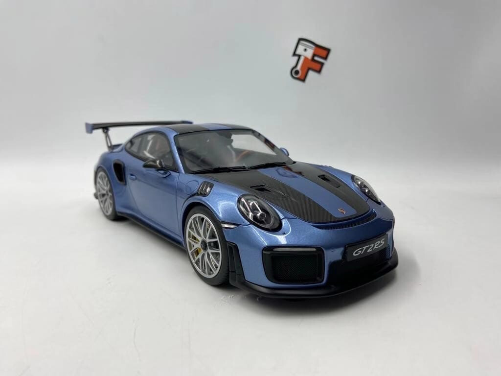 Porsche 911 GT2 RS blue 2021