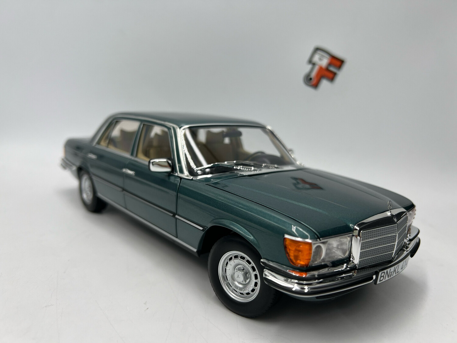 Mercedes 450 SEL 6.9 Blue Petrol