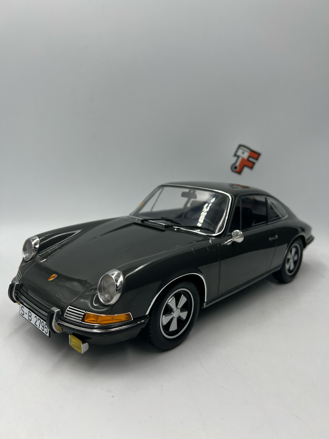 Porsche 911 S 1970 Slate Grey
