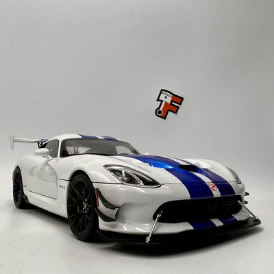 Dodge Viper GTS-R ACR Commemorative Edition blanche 2017