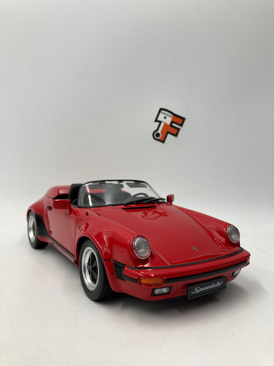 Porsche 911 Speedster Rouge 1989