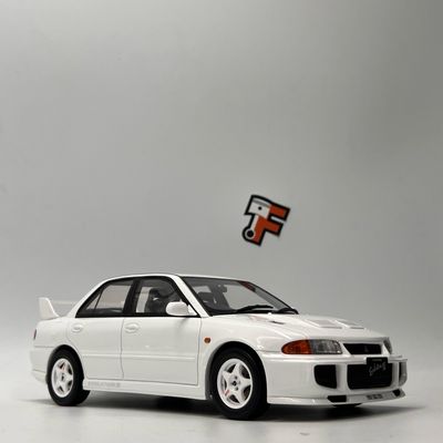 Mitsubishi Lancer Evo III White 1995
