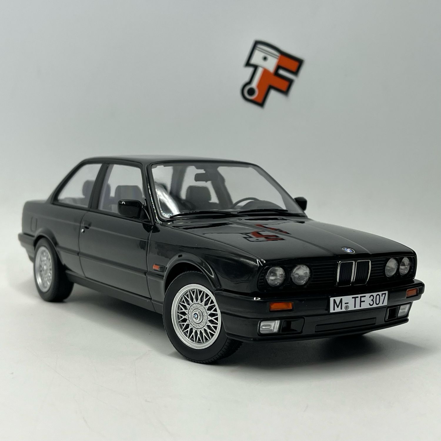 BMW 325i Black Metallic 1988