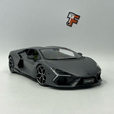 Lamborghini Revuelto Grigio 2023
