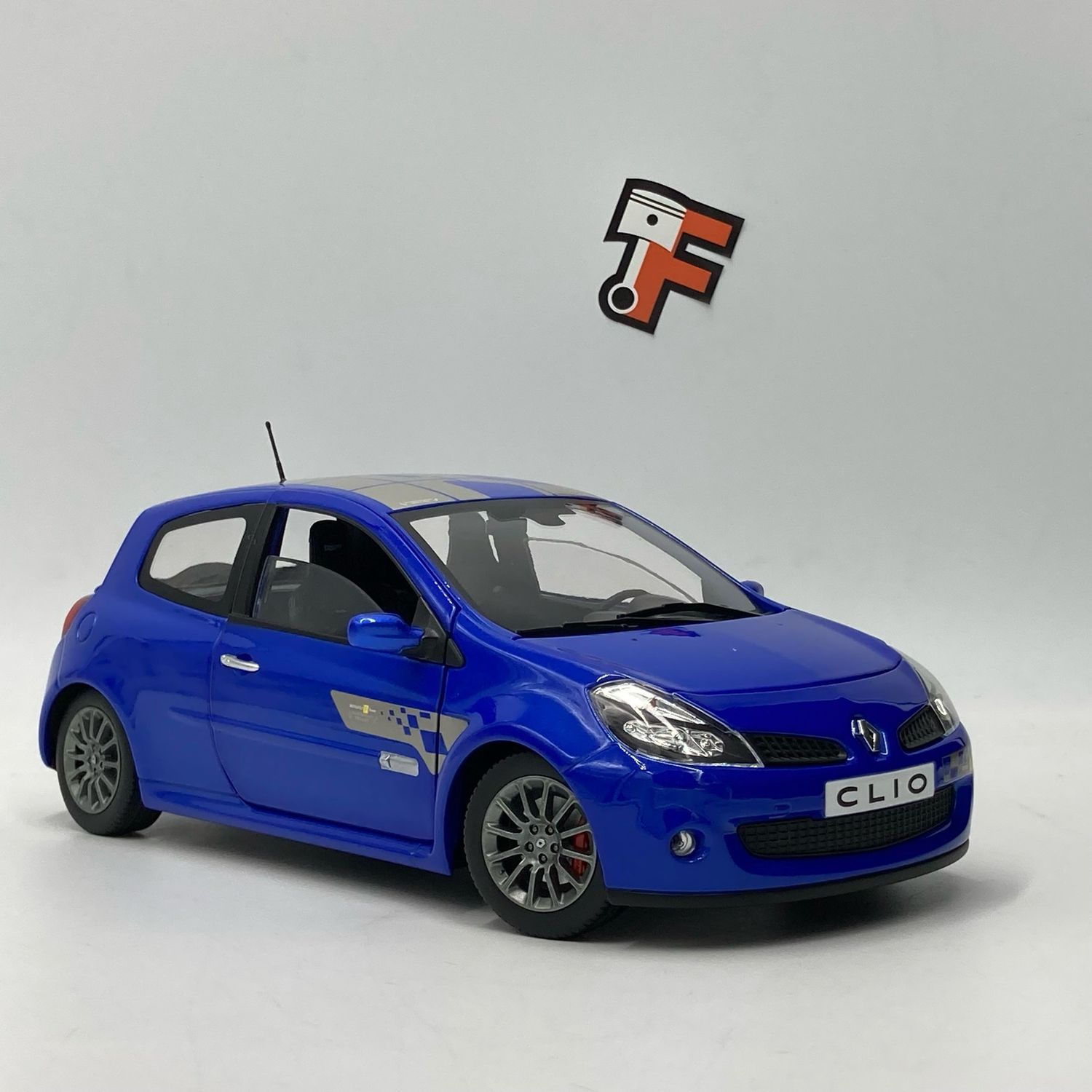 Renault Clio RS F1 Team Monaco Blue 2007