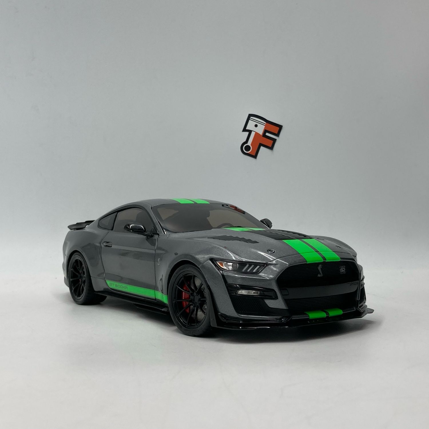 Ford Mustang Shelby GT500 Grey / Green 2020