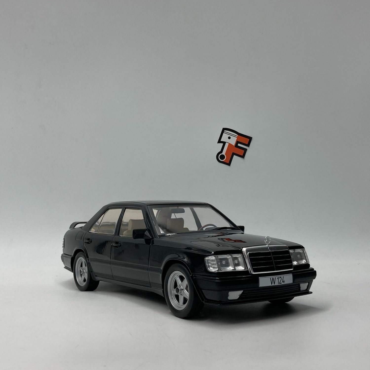 Mercedes-Benz E Class W124 Schwartz 1986