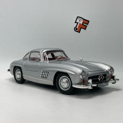 Mercedes-Benz 300 SL Silber 1954