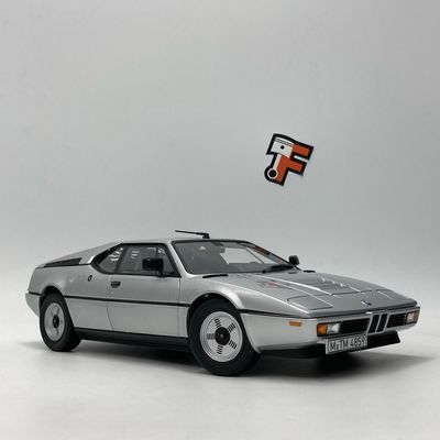BMW M1 E26 Silber Metallic 1980