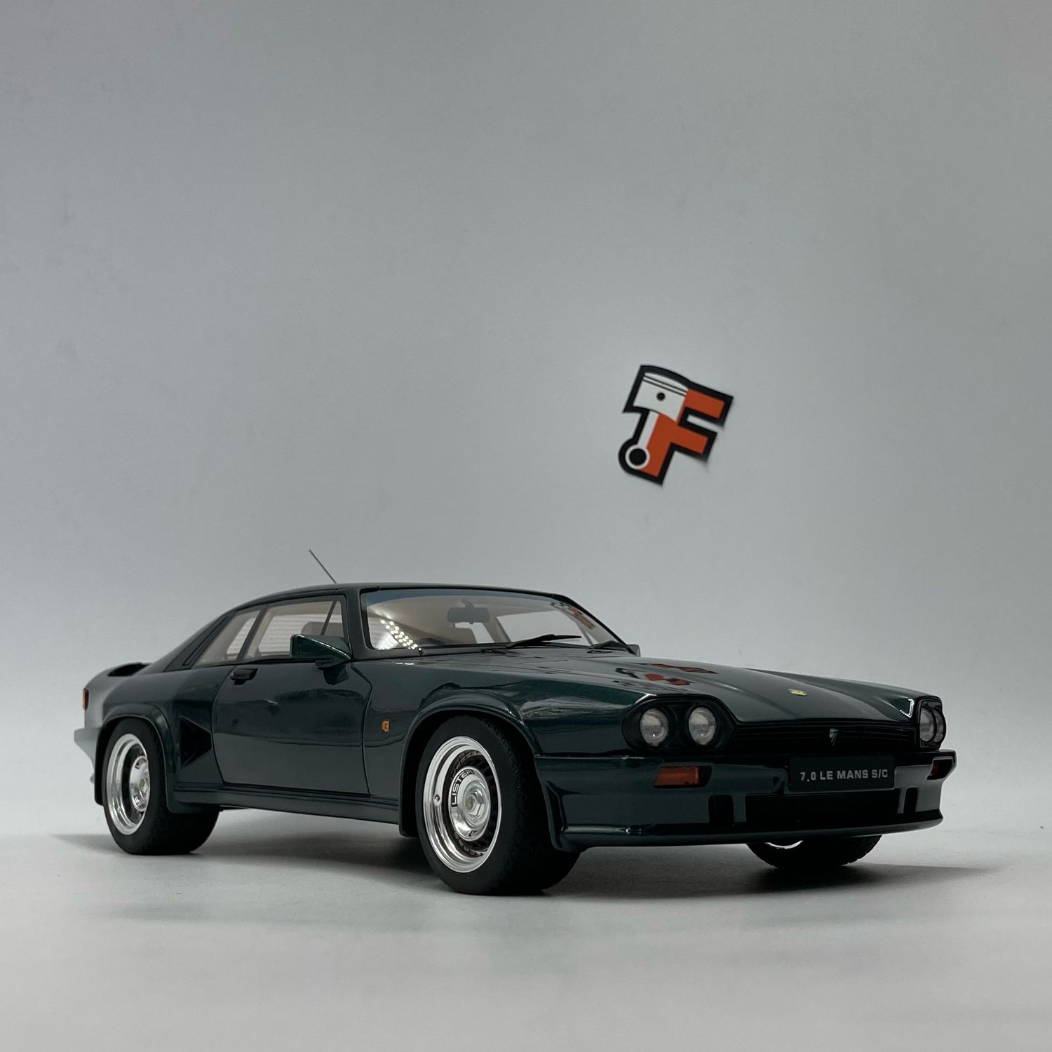 Lister Jaguar XJS 7.0 Le Mans Coupe British Green Racing 1988