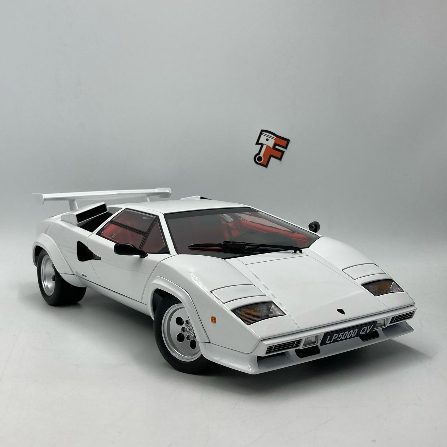 Lamborghini Countach LP 5000 QV Bianco 1985
