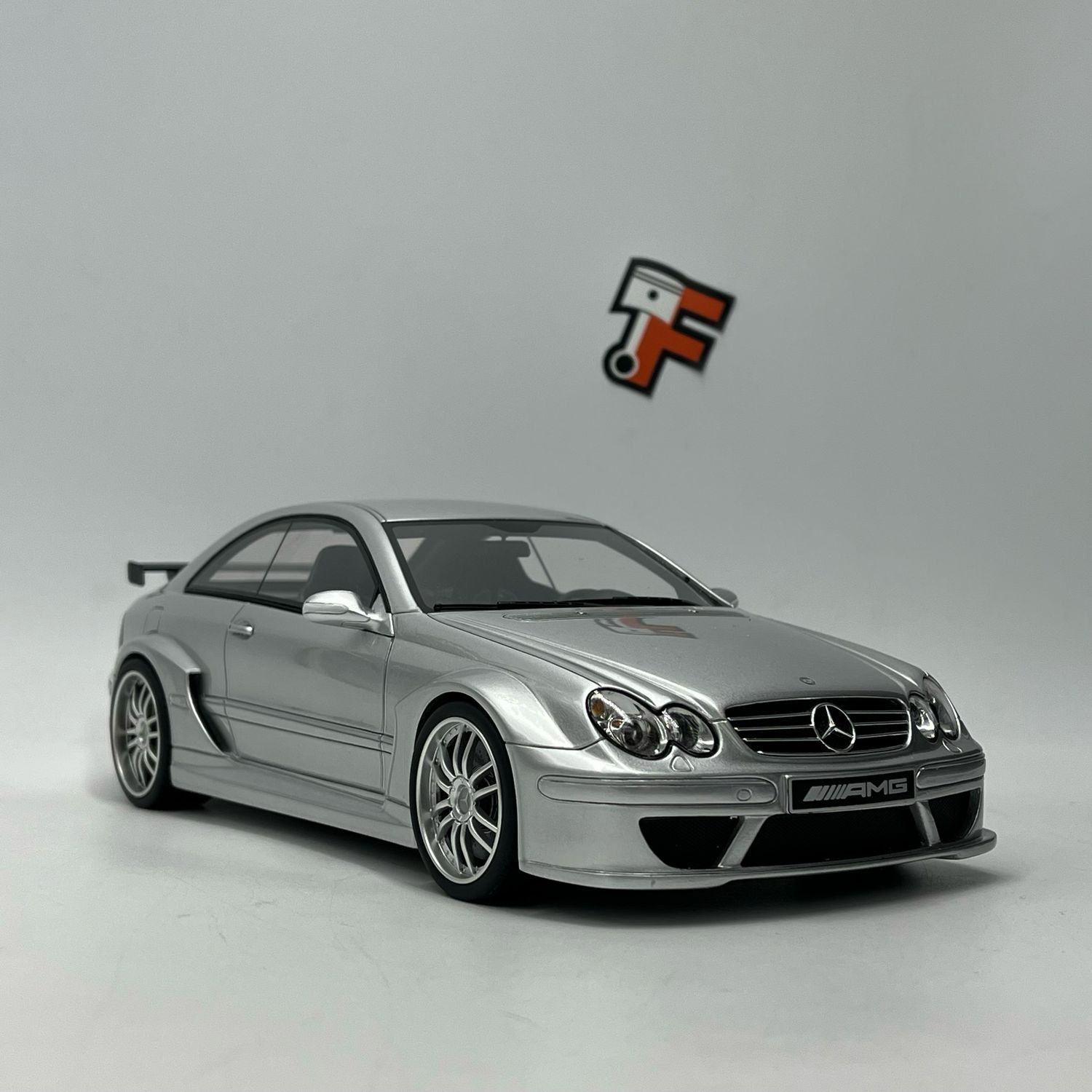 Mercedes Benz C209 CLK DTM
