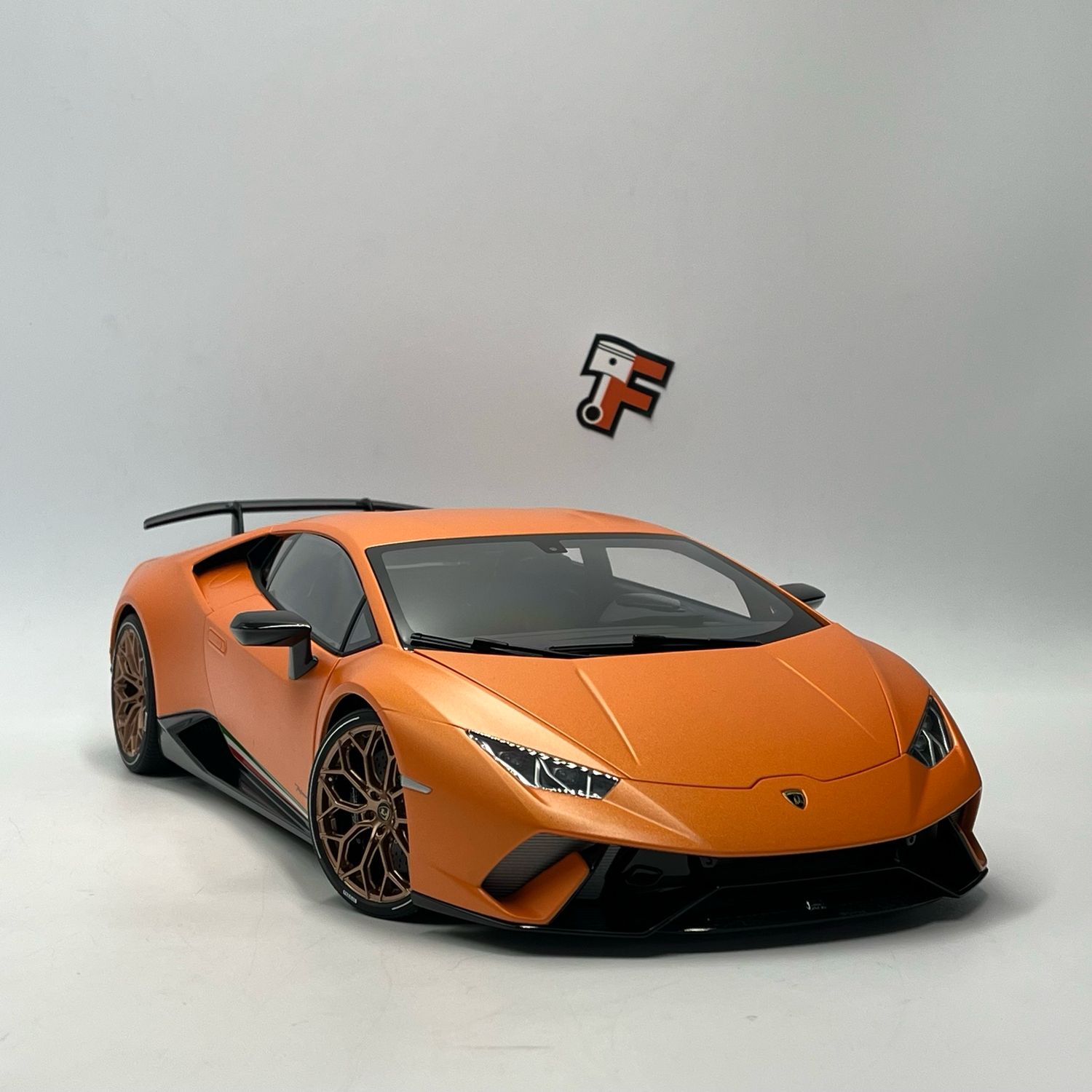 Lamborghini Huracan Performante Arancio Anthaeus 2018