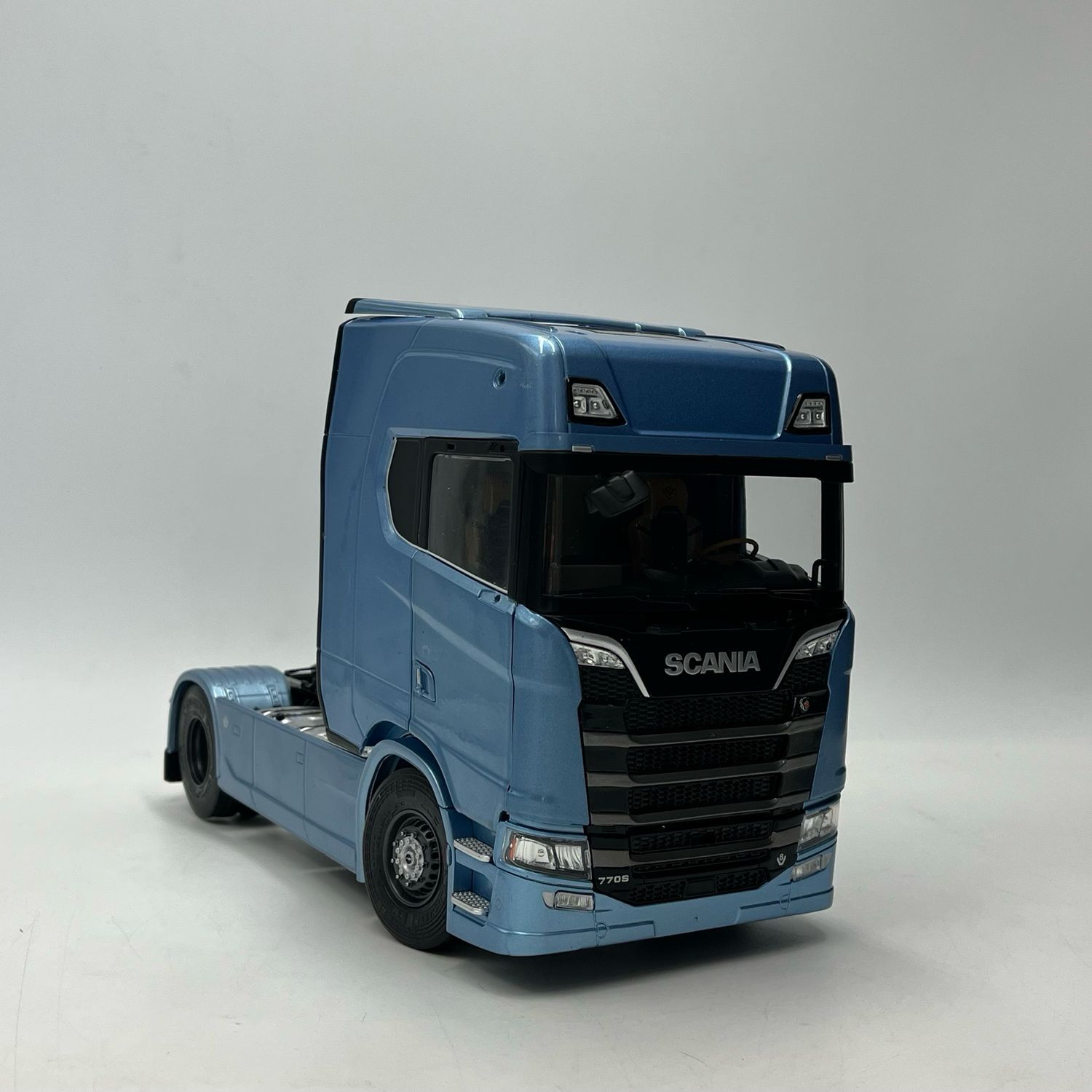 Scania S770 Highline Frost Edition 2023