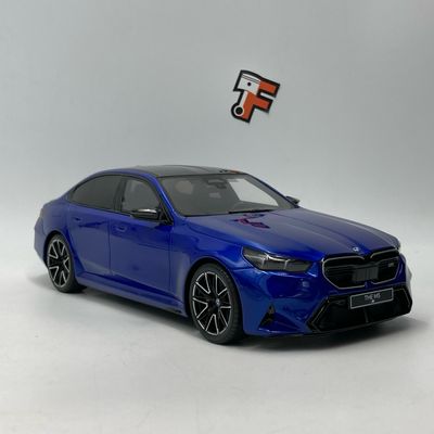 BMW M5 G90 Blue